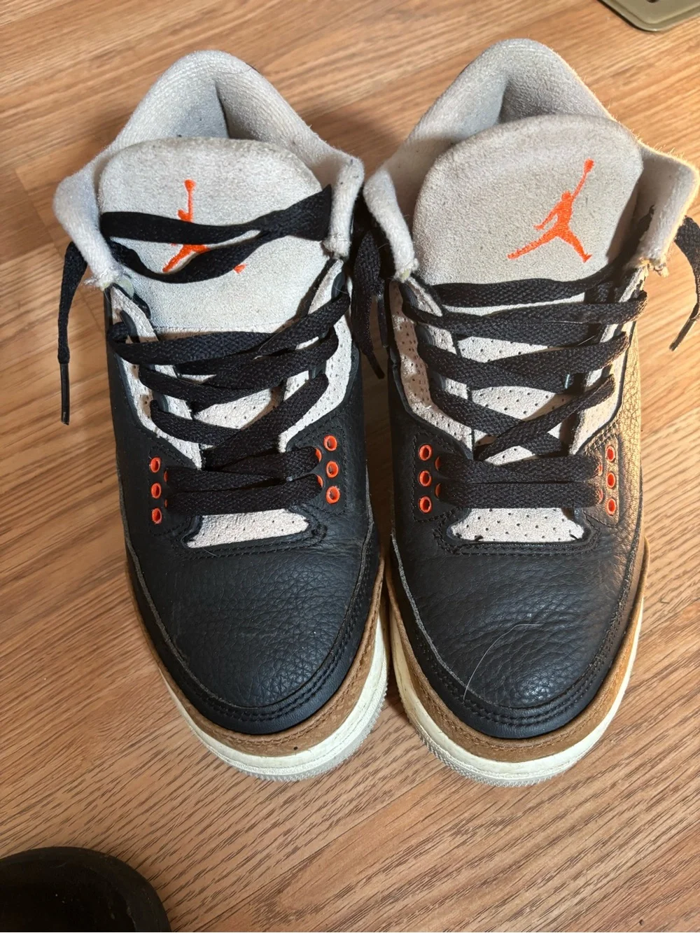 Jordan Men’s Black and Brown Retro Sneakers